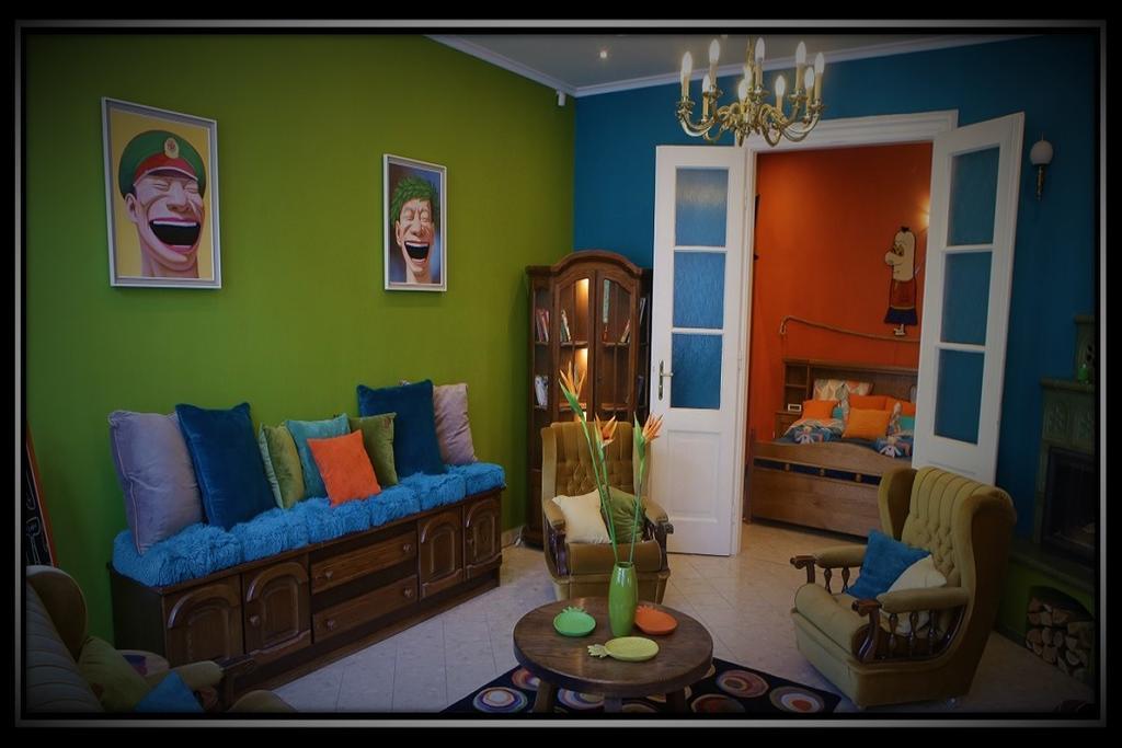 Happy Colours In Old Town Apartamento Kecskemét Exterior foto